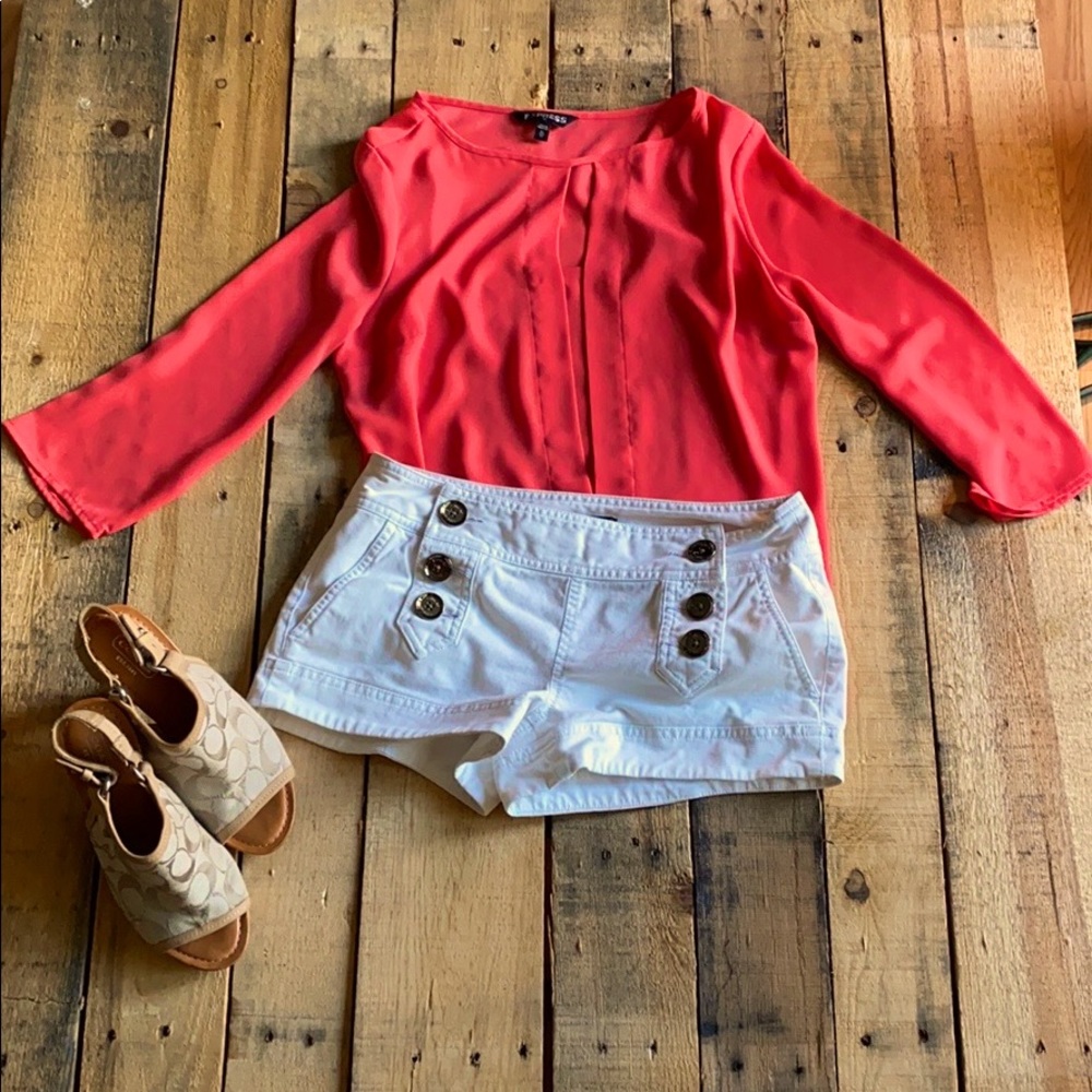 EUC Express Coral 3/4 Length Sleeve Blouse
